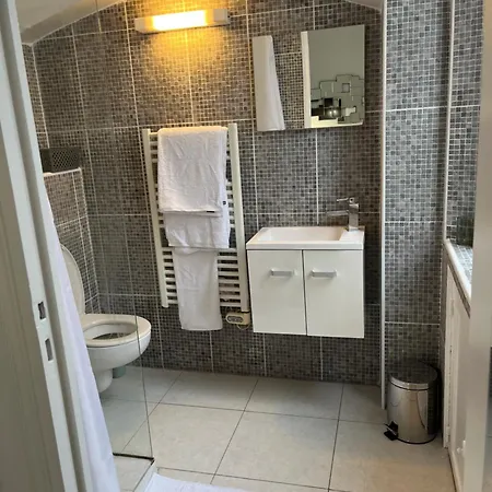 Au Coeur De Apartment
